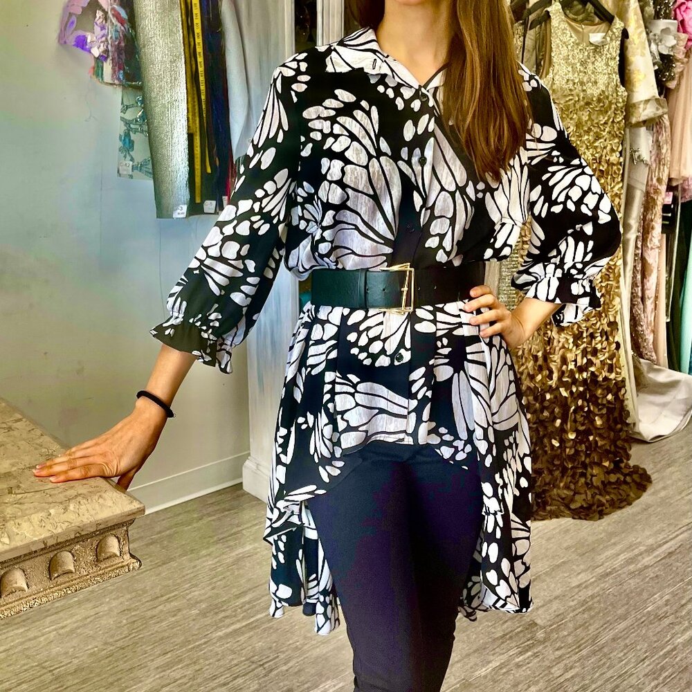 Joseph Ribkoff Hi/Low Butterfly Blouse Black and White , Size 10